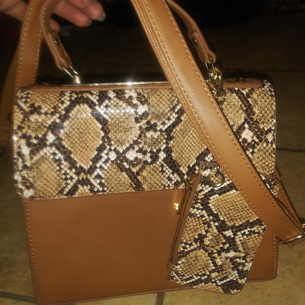 Crossbody bag